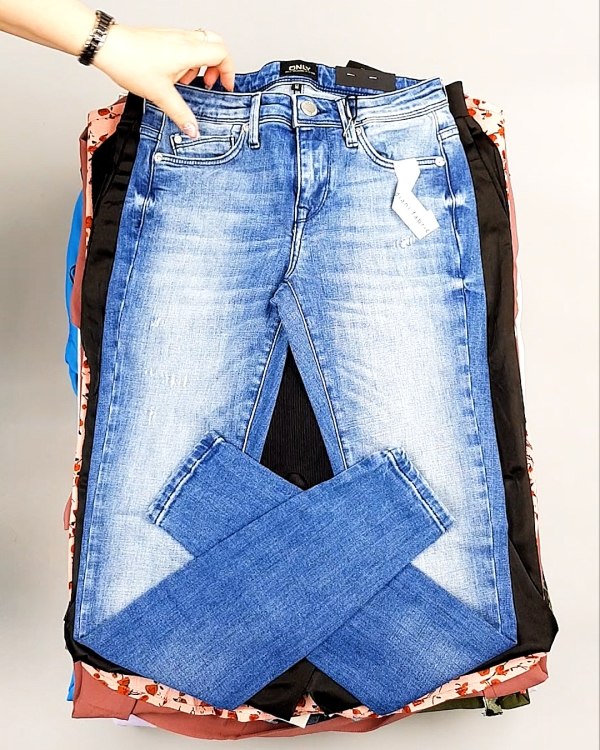 Фотография  536 - Bestseller Summer mix 104#15 кг, ЛОТ №7495 оптом в Москве и Московской области