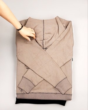 Фотография  358 - Толстовки СТОК CAN 0424#10 кг, ЛОТ №7447 оптом в Москве и Московской области