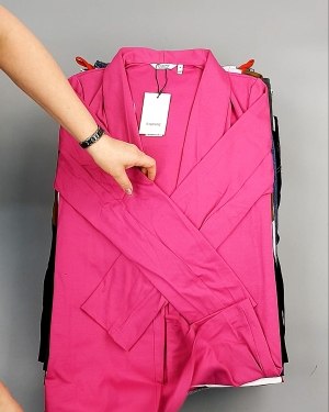 Фотография  821 - Bestseller Summer mix 104#15 кг, ЛОТ №7494 оптом в Москве и Московской области