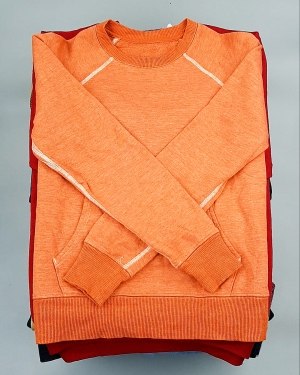 Купить SWEATSHIRT CAN 084#10 кг, ЛОТ №7620 оптом в Москве и Московской области