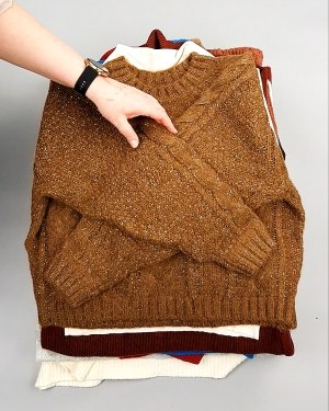 Фотография  196 - Джемпера СТОК CAN 084#7 кг, ЛОТ №7651 оптом в Москве и Московской области