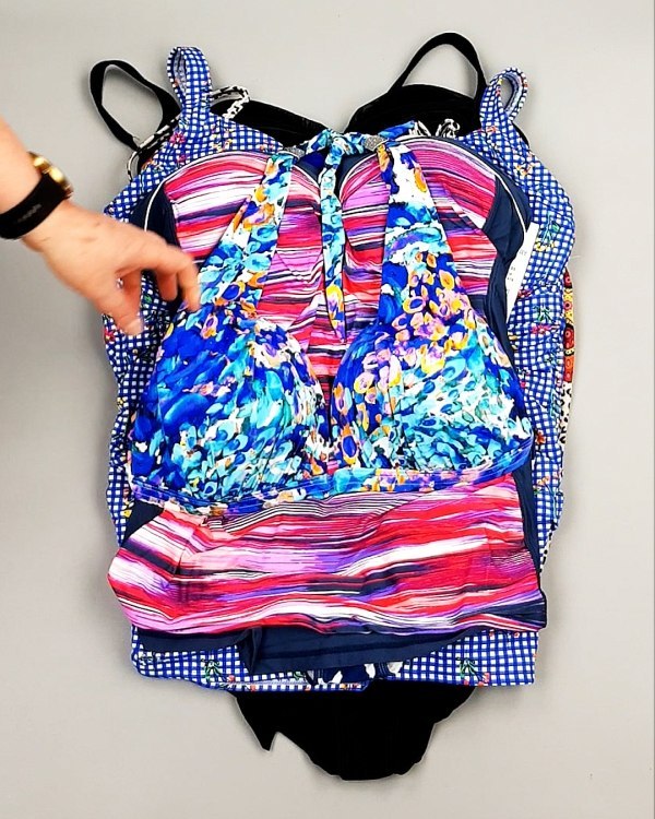 Фотография  545 - Купальники СТОК CAN 124#5 кг, ЛОТ №7688 оптом в Москве и Московской области