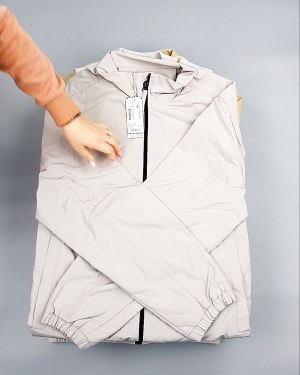 Фотография  950 - Верхняя одежда весна TOM TAILOR 124#7,1 кг, ЛОТ №7580 оптом в Москве и Московской области