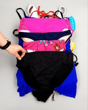 Фотография  936 - Купальники СТОК CAN 124#5 кг, ЛОТ №7690 оптом в Москве и Московской области