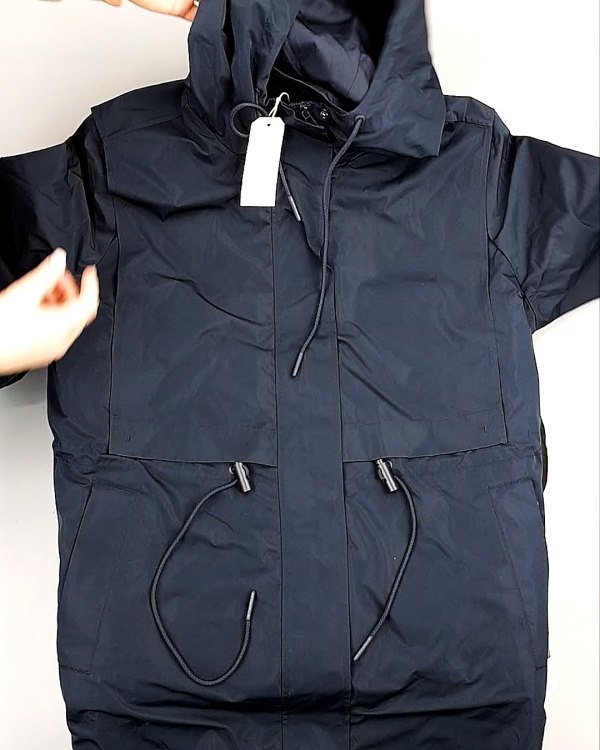 Фотография  921 - Верхняя одежда весна TOM TAILOR 124#7,8 кг, ЛОТ №7581 оптом в Москве и Московской области