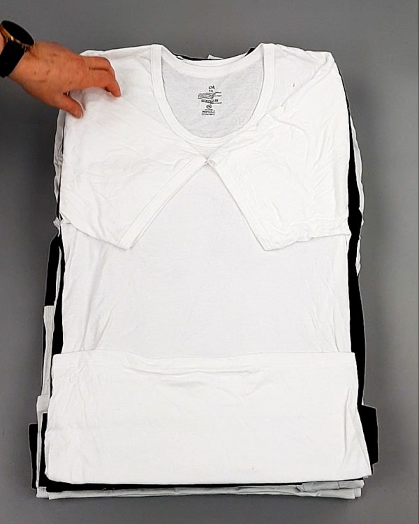 Фотография  813 - Футболки мужские C&A 025#5 кг оптом в Москве и Московской области