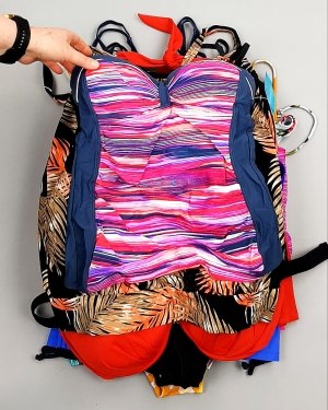 Фотография  112 - Купальники СТОК CAN 124#5 кг, ЛОТ №7686 оптом в Москве и Московской области