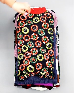 Фотография  388 - Одежда для собак AMAZON 015#4 кг, ЛОТ №7800 оптом в Москве и Московской области