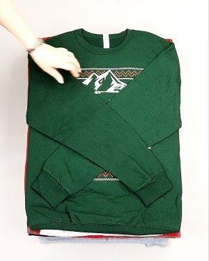 Фотография  396 - SWEATSHIRT CAN 084#10 кг, ЛОТ №7620 оптом в Москве и Московской области