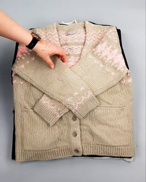 Фотография  768 - Джемпера СТОК CAN 084#7 кг, ЛОТ №7649 оптом в Москве и Московской области