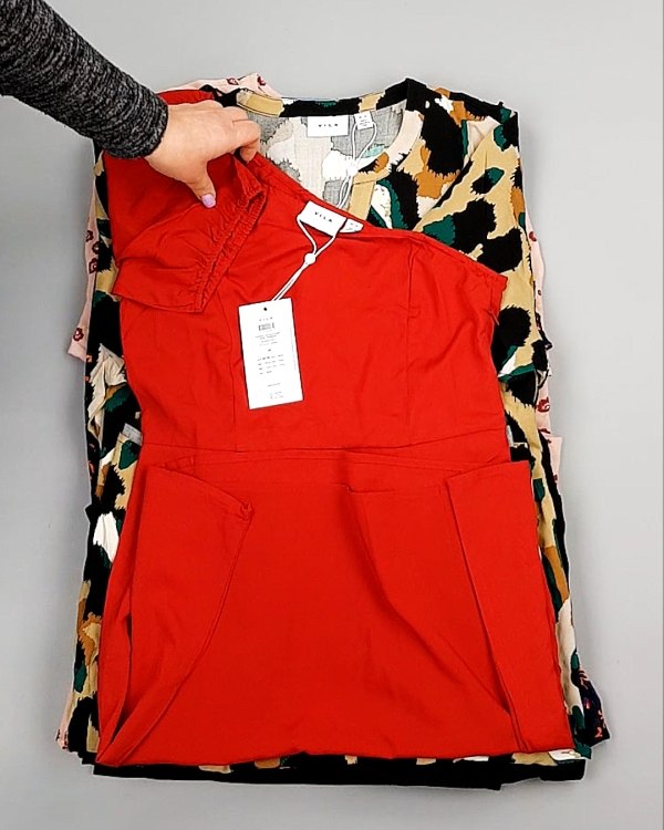 Фотография  220 - Платья VILA Summer 104#5 кг, ЛОТ №7833 оптом в Москве и Московской области