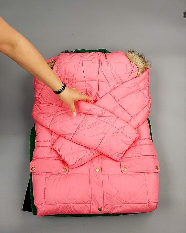 Фотография  226 - Верхняя одежда AMAZON жен 015#10 кг, ЛОТ №7712 оптом в Москве и Московской области