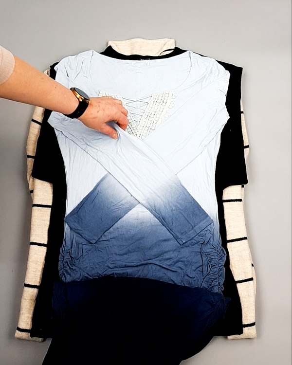 Фотография  972 - Платья СТОК CAN зима 084#7 кг, ЛОТ №7695 оптом в Москве и Московской области