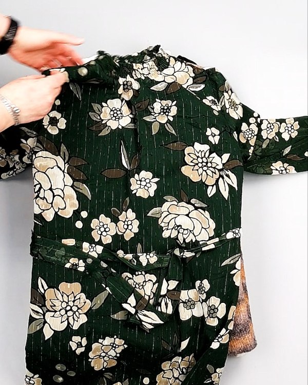 Фотография  560 - Платья СТОК CAN зима 084#7 кг, ЛОТ №7827 оптом в Москве и Московской области