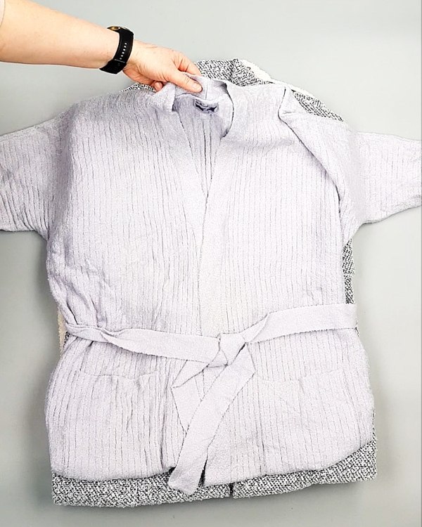 Фотография  600 - Кардиганы СТОК CAN 084#7 кг, ЛОТ №7671 оптом в Москве и Московской области