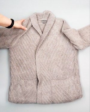 Фотография  762 - Кардиганы СТОК CAN 084#7 кг, ЛОТ №7673 оптом в Москве и Московской области