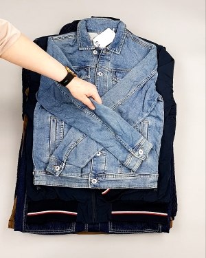 Фотография  781 - Ветровки м/ж C&A 025#10 кг, ЛОТ №7863 оптом в Москве и Московской области