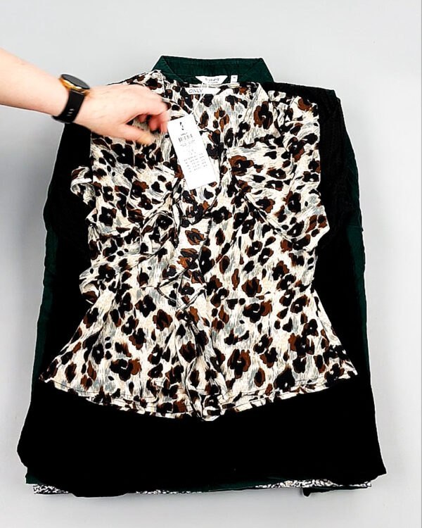 Фотография  973 - Блузки Bestseller+DK 035#5 кг, ЛОТ №8096 оптом в Москве и Московской области