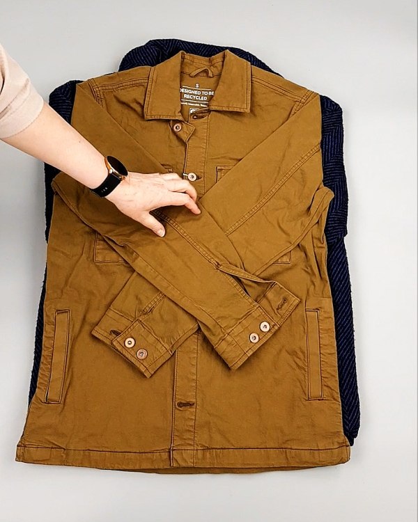 Фотография  723 - Ветровки м/ж C&A 025#10 кг, ЛОТ №7863 оптом в Москве и Московской области