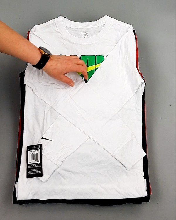 Фотография  222 - Тонковки детские NIKE CAN 084#5 кг, ЛОТ №7970 оптом в Москве и Московской области