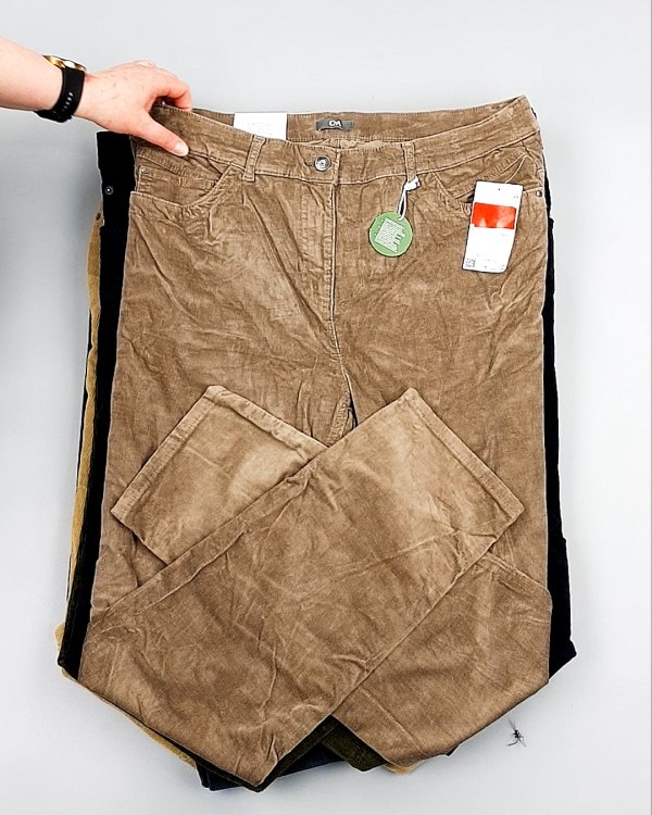 Фотография  250 - Брюки вельветовые м/ж C&A 025#10 кг, ЛОТ №7902 оптом в Москве и Московской области