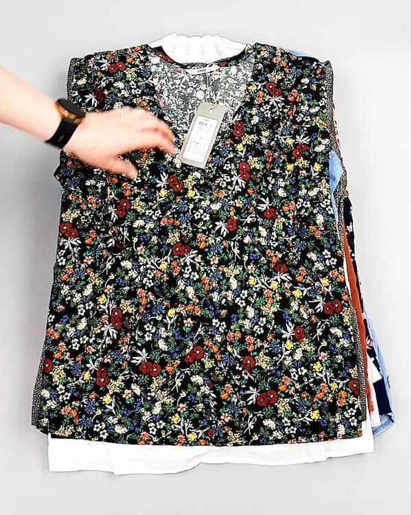 Фотография  918 - Блузки Bestseller 44#5 кг, ЛОТ №8026 оптом в Москве и Московской области