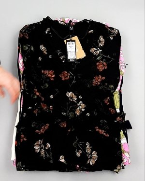 Фотография  673 - Блузки Bestseller 44#5 кг оптом в Москве и Московской области