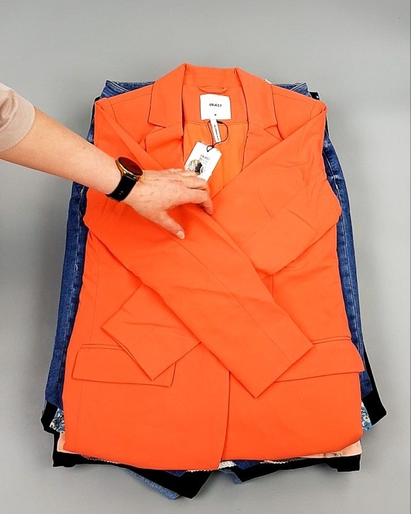 Фотография  114 - ДАНИЯ Summer mix 24#15 кг, ЛОТ №8044 оптом в Москве и Московской области