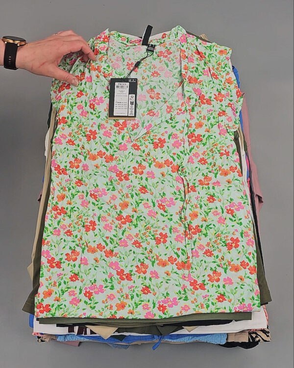 Фотография  395 - PIECES Summer mix 045#15 кг, ЛОТ №8421 оптом в Москве и Московской области