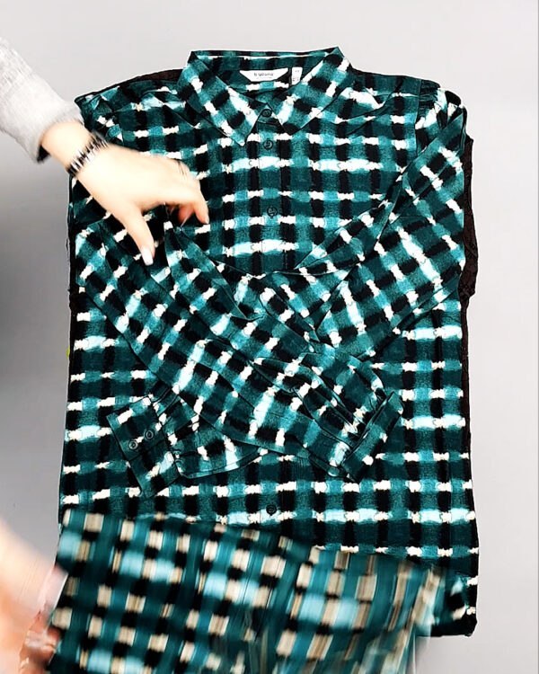 Фотография  441 - B.YOUNG Summer mix 035#15 кг, ЛОТ №8201 оптом в Москве и Московской области