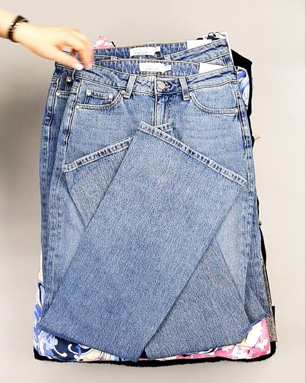 Фотография  824 - OTHER STORIES mix 06 B 035#15 кг, ЛОТ №8189 оптом в Москве и Московской области