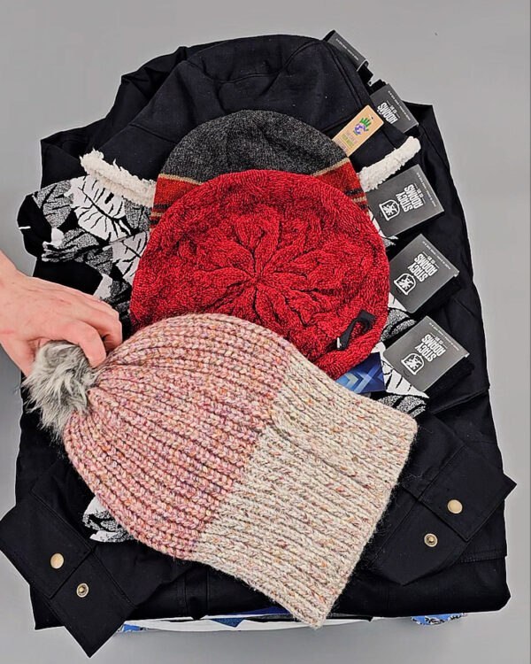 Фотография  551 - CANADA mix 084#50 кг, ЛОТ №8336 оптом в Москве и Московской области