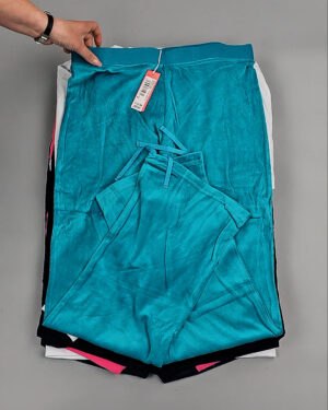 Фотография  605 - Спортивные костюмы  AD83#4 шт, ЛОТ №8637 оптом в Москве и Московской области