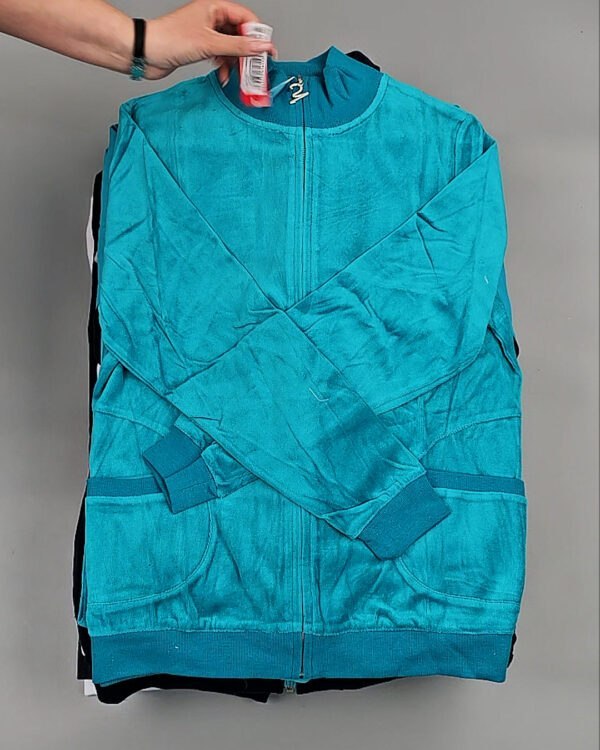 Фотография  601 - Спортивные костюмы  AD83#10 шт, ЛОТ №8639 оптом в Москве и Московской области