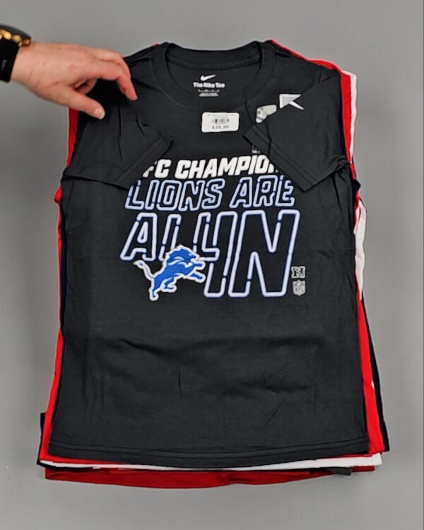 Фотография  708 - KIDS NIKE CAN 084#5 кг, ЛОТ №8502 оптом в Москве и Московской области