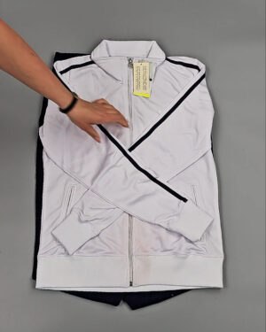 Фотография  131 - Спортивные костюмы  AD83#4 шт, ЛОТ №8637 оптом в Москве и Московской области