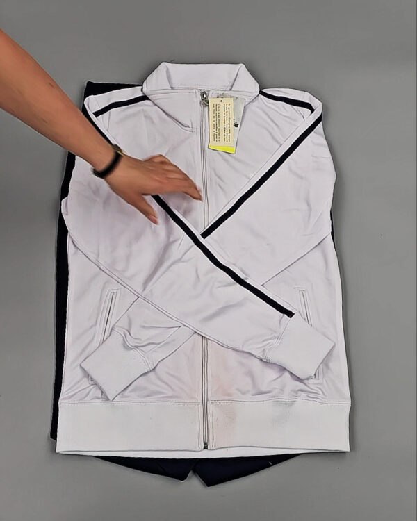 Фотография  954 - Спортивные костюмы  AD83#4 шт, ЛОТ №8637 оптом в Москве и Московской области