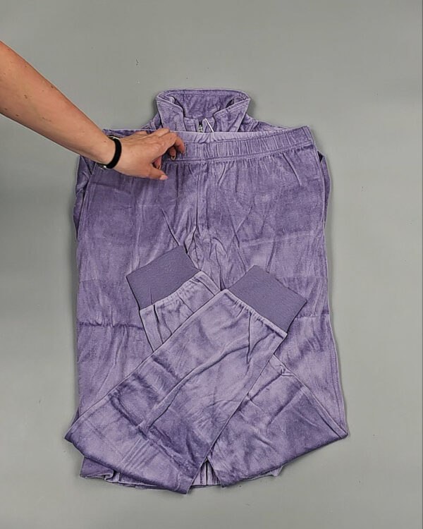 Фотография  241 - Спортивные костюмы  AD83#10 шт, ЛОТ №8642 оптом в Москве и Московской области