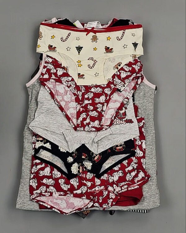 Фотография  370 - Нижнее белье CALZEDONIA дети#40 шт, ЛОТ №8826 оптом в Москве и Московской области