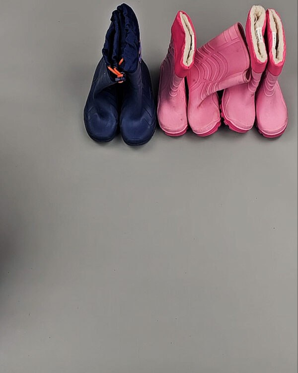 Фотография  412 - Обувь детская Summer Autlet#6 кг, ЛОТ № ВК0128 оптом в Москве и Московской области