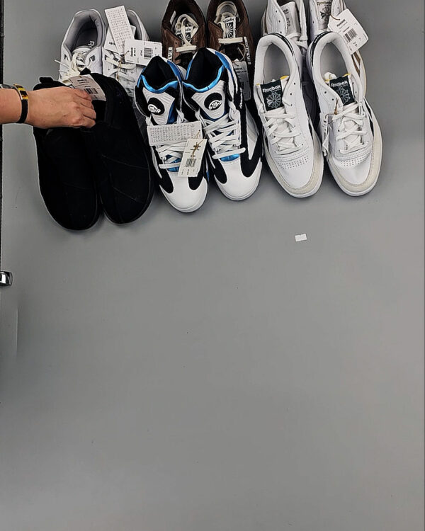 Фотография  608 - Кроссовки Reebok#23 шт, ЛОТ №8896 оптом в Москве и Московской области