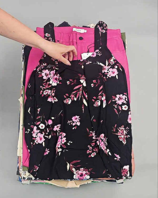 Фотография  586 - B.YOUNG Summer mix 045#17 кг оптом в Москве и Московской области