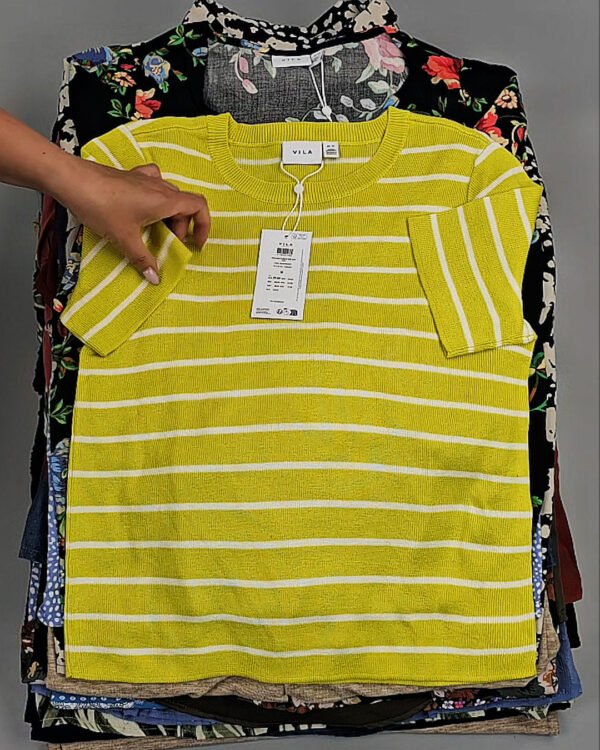 Фотография  895 - Блузки+Джемпера Bestseller Summer 045 B#8,5 кг, ЛОТ №9041 оптом в Москве и Московской области