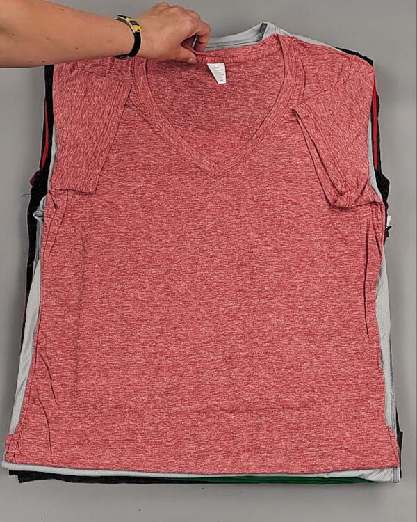 Фотография  500 - Футболки СТОК CAN 084#5 кг, ЛОТ №9000 оптом в Москве и Московской области