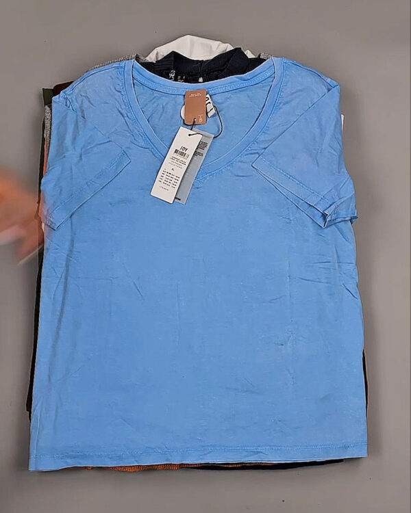 Фотография  592 - Футболки DK COMPANY 045 B#5 кг, ЛОТ №9084 оптом в Москве и Московской области