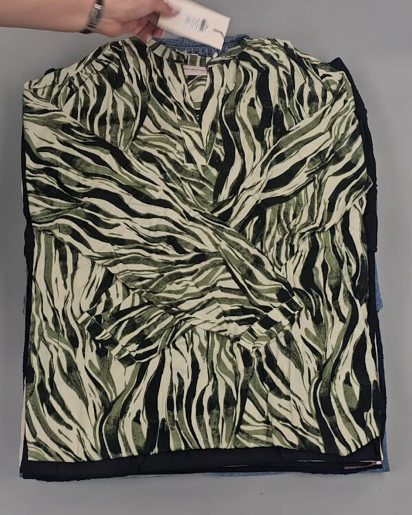 Фотография  268 - CARMACOMA mix 075#25 шт, ЛОТ №9014 оптом в Москве и Московской области