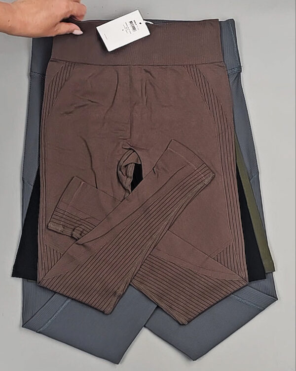 Фотография  101 - Спорт Bestseller 045 B#4 кг, ЛОТ №9038 оптом в Москве и Московской области