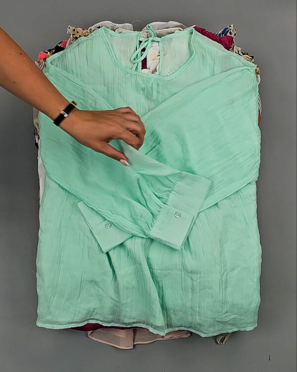 Фотография  839 - Блузки Корея 085#5 кг оптом в Москве и Московской области