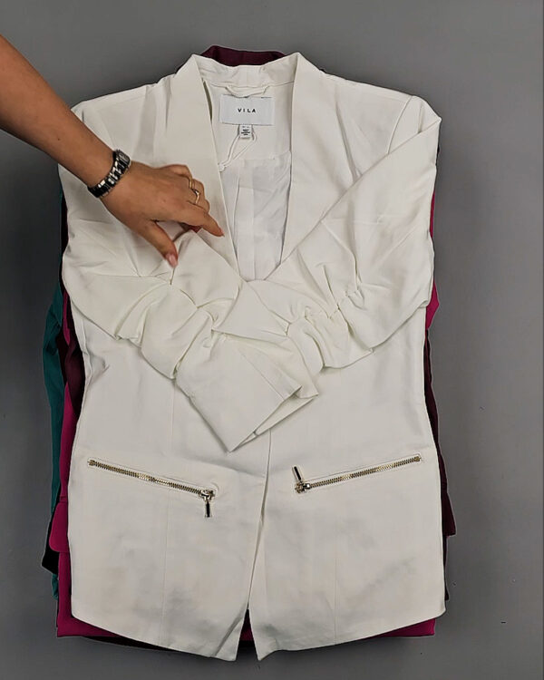 Фотография  936 - Толстовки+Верхняя одежда Bestseller Summer 045 B#7,2 кг, ЛОТ СТ-9323 оптом в Москве и Московской области