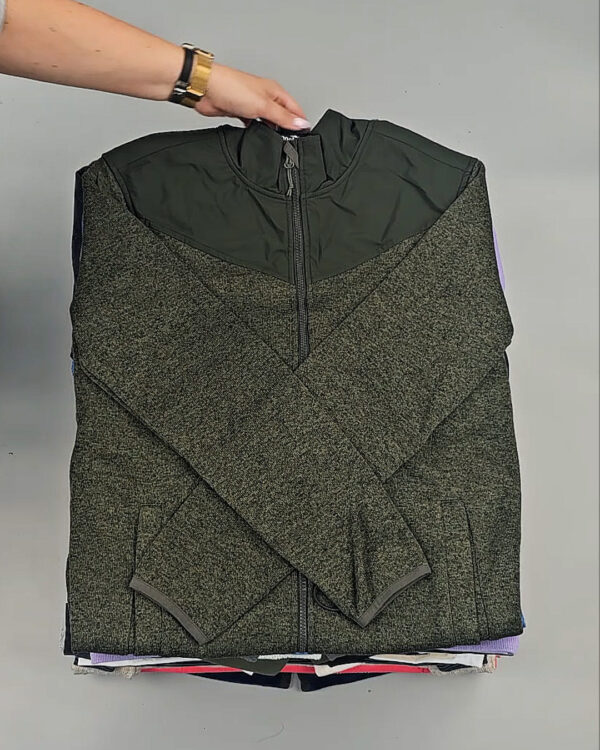 Фотография  902 - LIDL Winter mix 114#15 кг, ЛОТ №9137 оптом в Москве и Московской области